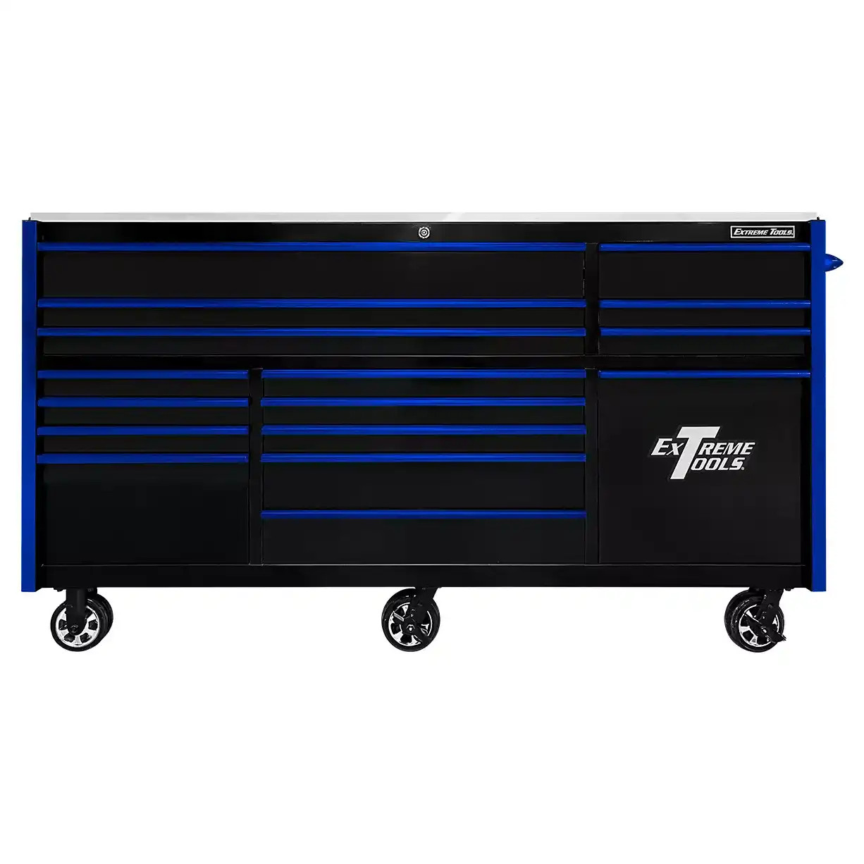 How many tool docks are in the roller cabinet?