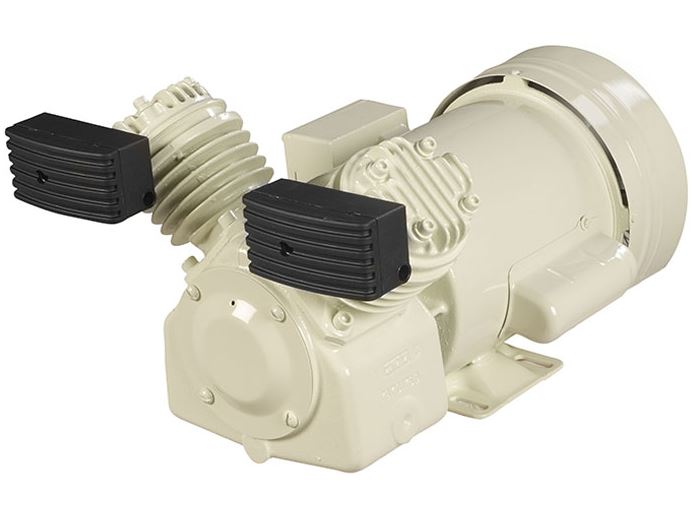What type of drive does the pump use?
